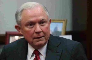 EU: Senador republicano Jeff Sessions niega haber ofendido a dominicanos