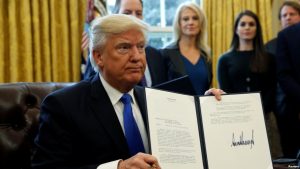 EEUU: Trump resucita polémicos proyectos de oleoductos