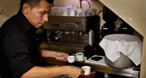 Trabajadores de NY comienzan el año con aumento salarial