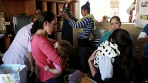 Deportan 439 salvadoreños en primera semana de Trump