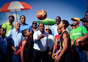 Ministro busca masificar el deporte en RD