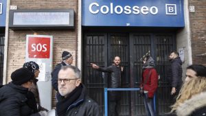 Tres fuertes sismos sacuden el centro de Italia