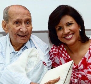 Padre de Vicepresidenta se recupera tras colocación marcapasos