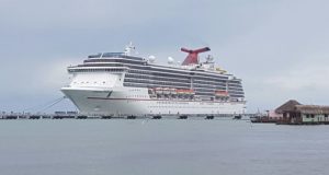 Más de 10 mil turistas llegan a Puerto Plata, entre ellos un crucero nudista