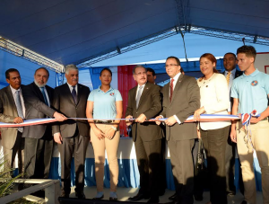 LA ROMANA: Danilo Medina entrega liceo en el sector Villa Hermosa