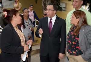 STGO RODRIGUEZ: Ministro dice sistema docente es sagrado