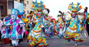 Carnaval dominicano, síntesis de la música y la imaginación popular del país