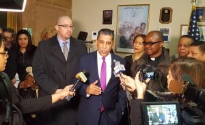 Congresista Espaillat abre oficina de servicios en El Bronx Congresista Espaillat abre oficina de servicios en El Bronx