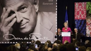 Hillary Clinton: Oscar de la Renta inspiró a inmigrantes Hillary Clinton: Oscar de la Renta inspiró a inmigrantes