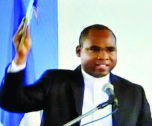 Condenan a 5 años prisión a exdiácono violó menor en el Malecón de Sto. Dgo. Condenan a 5 años prisión a exdiácono violó menor en el Malecón de Sto. Dgo.