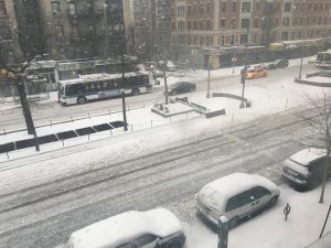 NUEVA YORK: Nieve se acumula desde la madrugada por la tormenta «Stella»