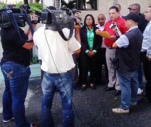 Choferes retiran servicios nocturnos debido a ola de atracos y robos en SDO