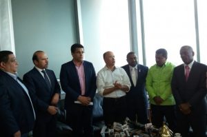 Alcaldes y Lajún deciden crear comisión consensuar tarifa de basura