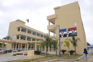 PEDRO BRAND: Presidente inaugura centro educativo de 24 aulas