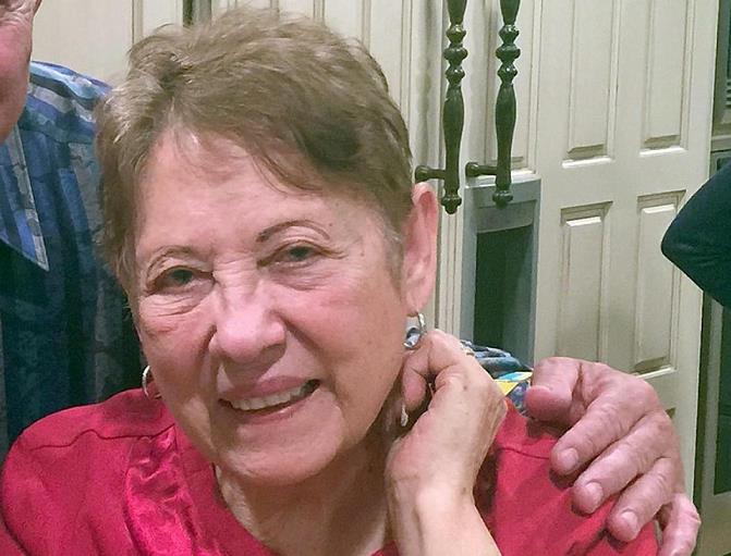 Muere hispana de 81 años tras ser embestida por vehículo en El Bronx imagen