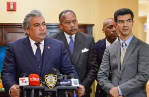 Consulado RD, oficiales electos y Policía NY buscan acercamiento comunidad