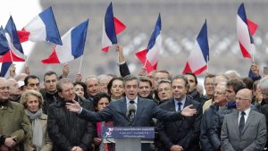 FRANCIA: Fillon promete continuar campaña por la presidencia