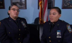 Dominicanas policías descubren son hermanas al llegar al cuartel