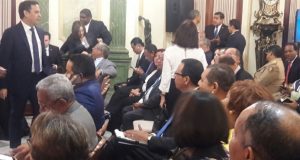 Danilo se reúne con administradores y directores instituciones del Gobierno