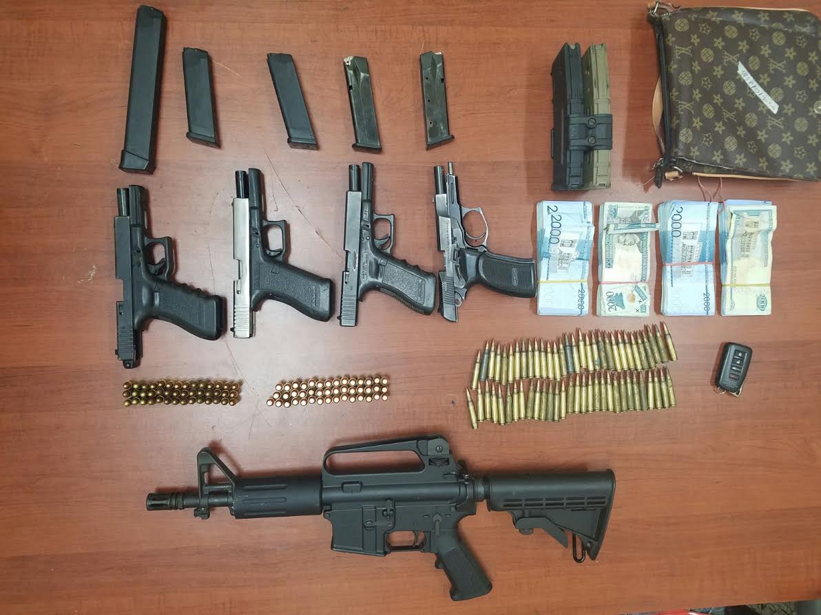 HIGUEY: Ocupan droga y pertrechos militares imagen