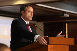 Procurador prohíbe enviar con mujeres víctimas las citaciones a sus agresores