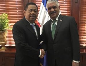 Diputados del Exterior y Canciller tratan agenda conjunta para la diáspora Diputados del Exterior y Canciller tratan agenda conjunta para la diáspora