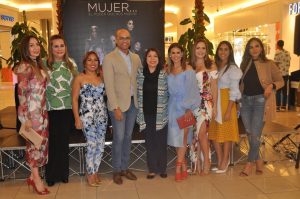 Realizan encuentro “Mujer: el poder que nos mueve”