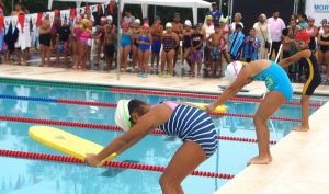 Gómez y Moronta mejores tiempos natación La Vega