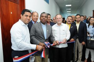 LA VEGA: Industria y Comercio inaugura dos centros «Mipymes»