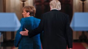 EEUU: Trump dice de nuevo que Obama espió sus teléfonos