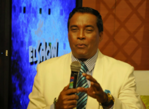 Roberto Del Castillo agradece apoyo del público Roberto Del Castillo agradece apoyo del público