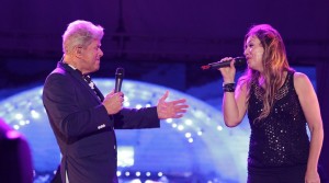 Peter Cetera y Sandy Gabriel ponen a vibrar anfiteatro de PP