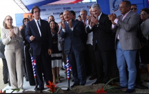 Presidente Medina da el primer picazo para construcción Ciudad Juan Bosch-Santiago