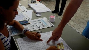 PUERTO RICO: Población vota en masa por estadidad en plebiscito sobre estatus