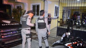 LA ROMANA: Tres mujeres hirien otras dos por amor