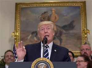 EE.UU: Donald Trump arremete contra investigadores de caso Rusia