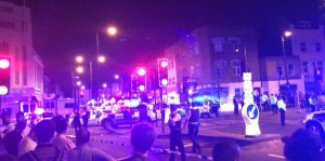LONDRES: Un muerto y 10 heridos en ataque cerca de una mezquita LONDRES: Un muerto y 10 heridos en ataque cerca de una mezquita