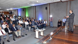 Denuncian propósitos malsanos en ataques recibe gobierno preside Medina