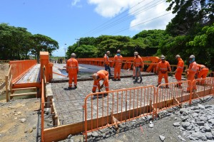 BANI: Avanza construcción nuevo puente en Catalina