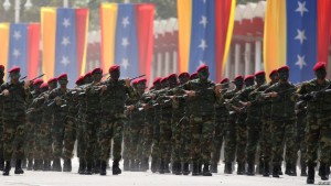 CARACAS: Apoyo a Maduro parece tambalearse dentro del ejército