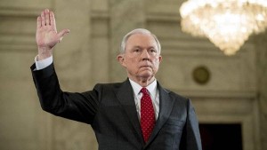 ESTADOS UNIDOS: Fiscal general niega hablara con rusos para influir comicios