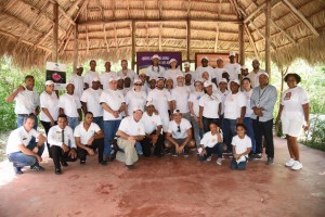 Viva Wyndham Resorts siembra plantas en destino Romana-Bayahíbe