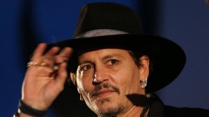 Johnny Depp se disculpa por comentarios sobre Donald Trump