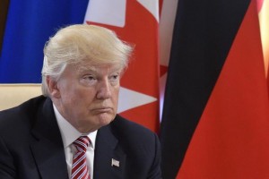 Trump llama a ser «duros y decididos» al abordar la amenaza norcoreana