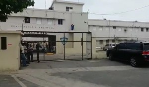 Familia de Ángel Rondón inspecciona celda donde cumplirá medida coerción Familia de Ángel Rondón inspecciona celda donde cumplirá medida coerción