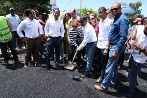 SJM: Lucía Medina encabeza asfaltado de calles