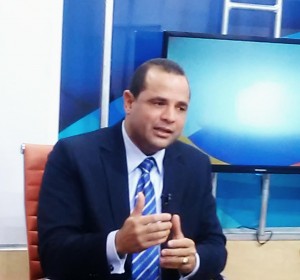 Manuel Crespo ve caso Odebrecht desacredita a partidos