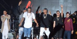 Mozart La Para pone a vibrar público de SD y Santiago