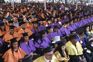 UASD inviste a 978 nuevos profesionales UASD inviste a 978 nuevos profesionales