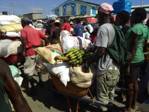 Dominicanos impedirian la comercialización de productos haitianos en la frontera